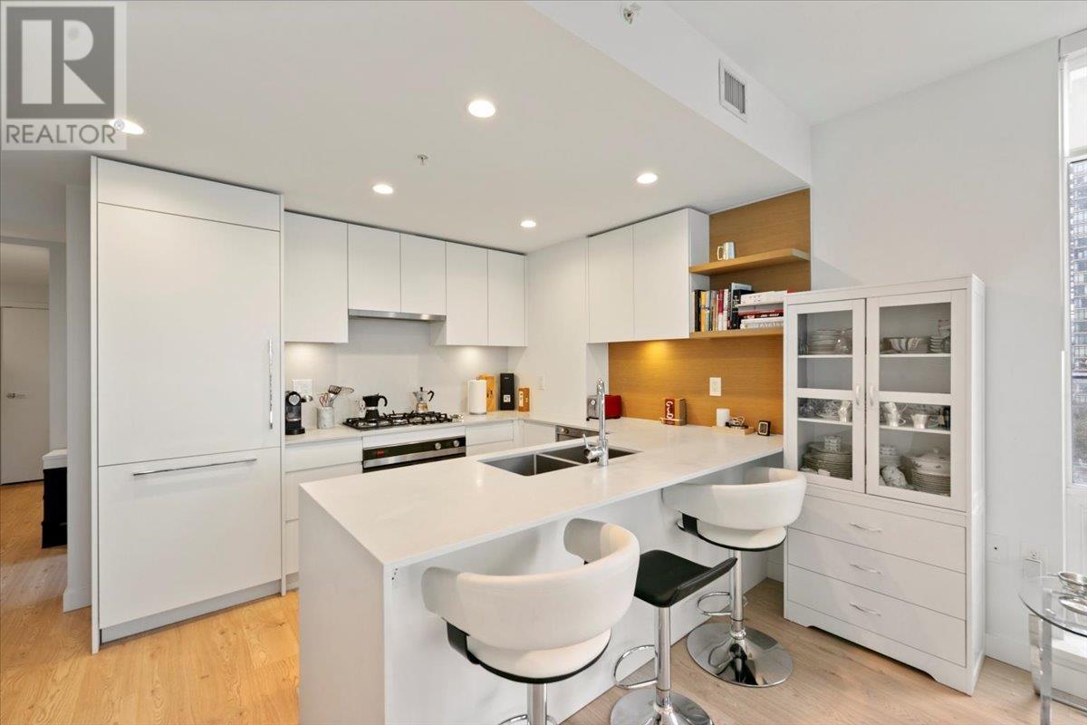 Listing Picture 10 of 34 : 502 2181 MADISON AVENUE, Burnaby / 本拿比 - 魯藝地產 Yvonne Lu Group - MLS Medallion Club Member