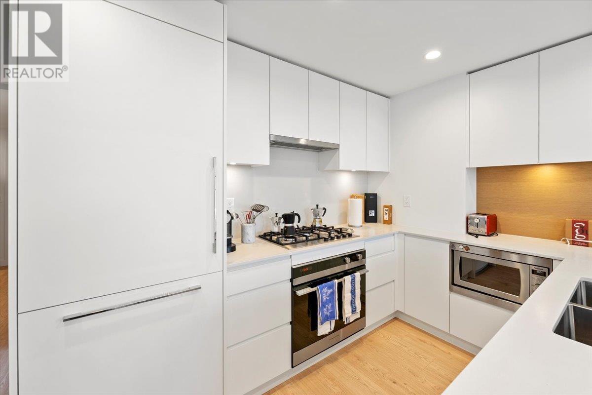 Listing Picture 11 of 34 : 502 2181 MADISON AVENUE, Burnaby / 本拿比 - 魯藝地產 Yvonne Lu Group - MLS Medallion Club Member