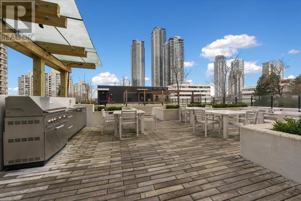Listing Picture 31 of 34 : 502 2181 MADISON AVENUE, Burnaby / 本拿比 - 魯藝地產 Yvonne Lu Group - MLS Medallion Club Member