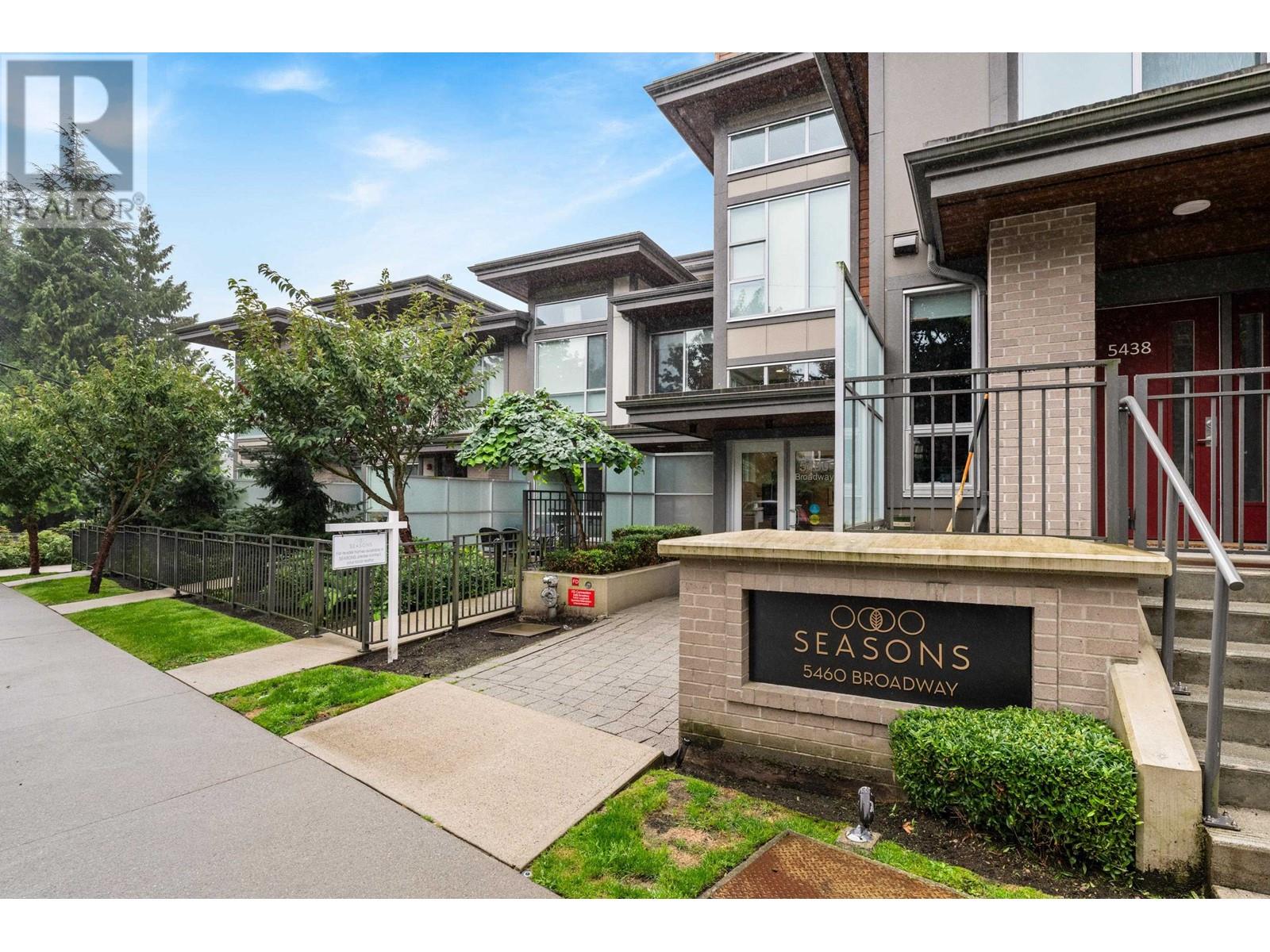 Listing Picture 2 of 31 : 201 5460 BROADWAY, Burnaby / 本拿比 - 魯藝地產 Yvonne Lu Group - MLS Medallion Club Member