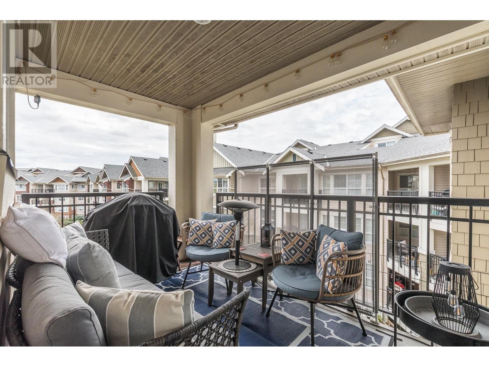 407 19673 Meadow Gardens Way, Pitt Meadows, British Columbia  V3Y 0A1 - Photo 7 - R2976674