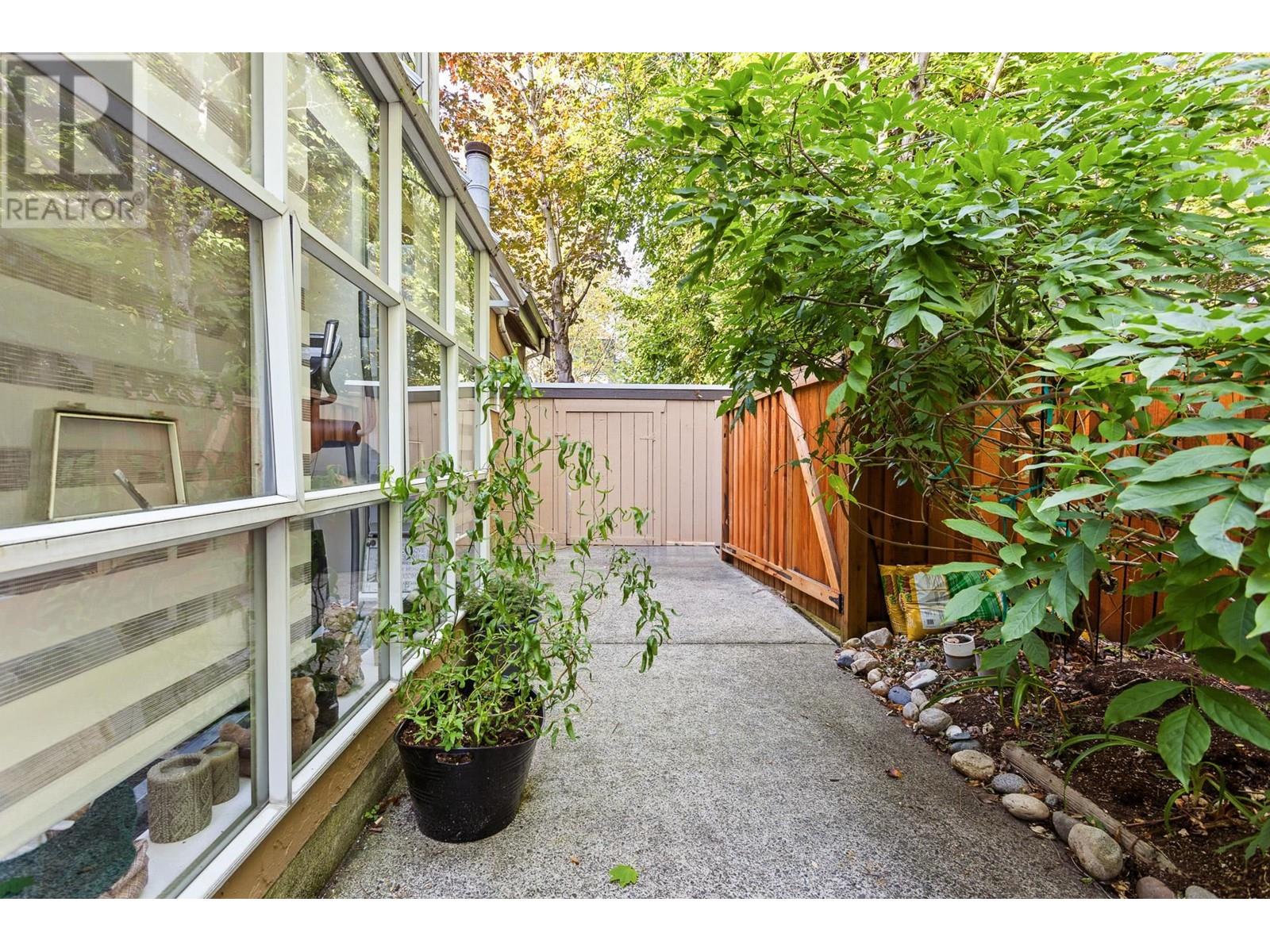 Listing Picture 34 of 40 : 15 7540 ABERCROMBIE DRIVE, Richmond / 烈治文 - 魯藝地產 Yvonne Lu Group - MLS Medallion Club Member