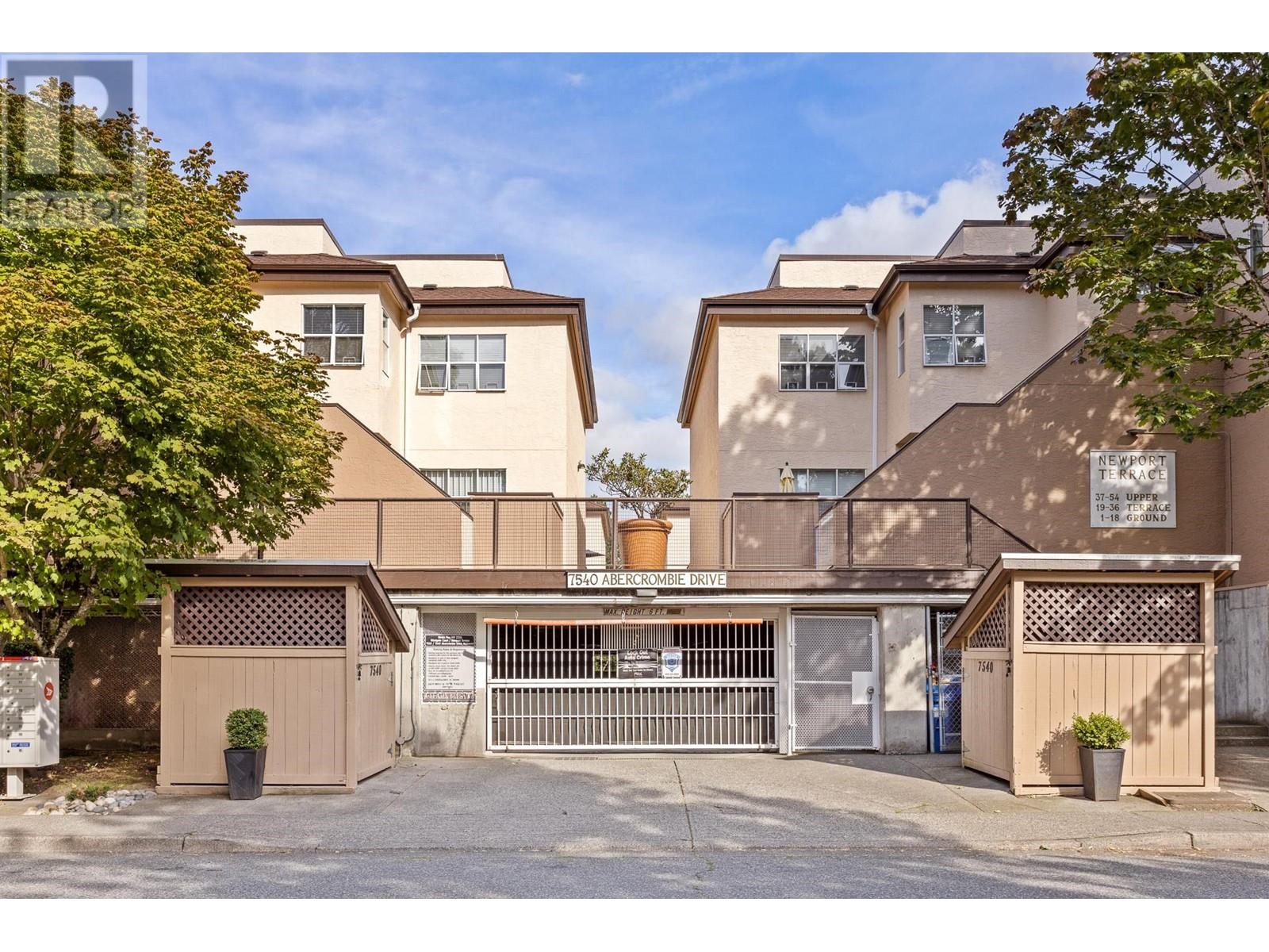 Listing Picture 40 of 40 : 15 7540 ABERCROMBIE DRIVE, Richmond / 烈治文 - 魯藝地產 Yvonne Lu Group - MLS Medallion Club Member