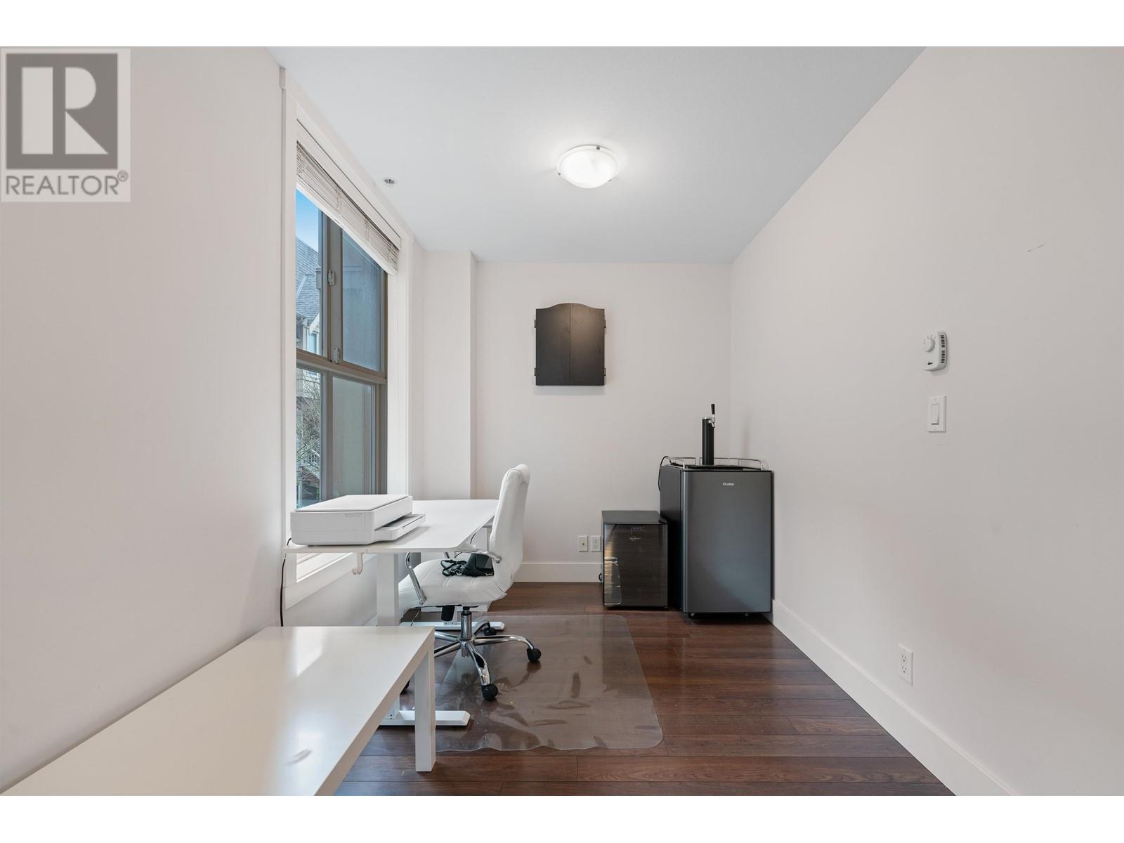 201 2110 Rowland Street, Port Coquitlam, British Columbia  V3C 0C2 - Photo 11 - R2976683