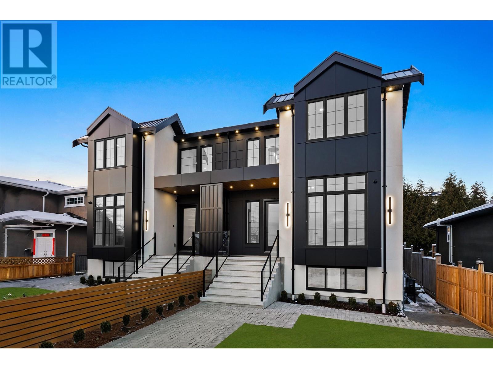 4967 Georgia Street, Burnaby, British Columbia  V5B 1V2 - Photo 2 - R2976698