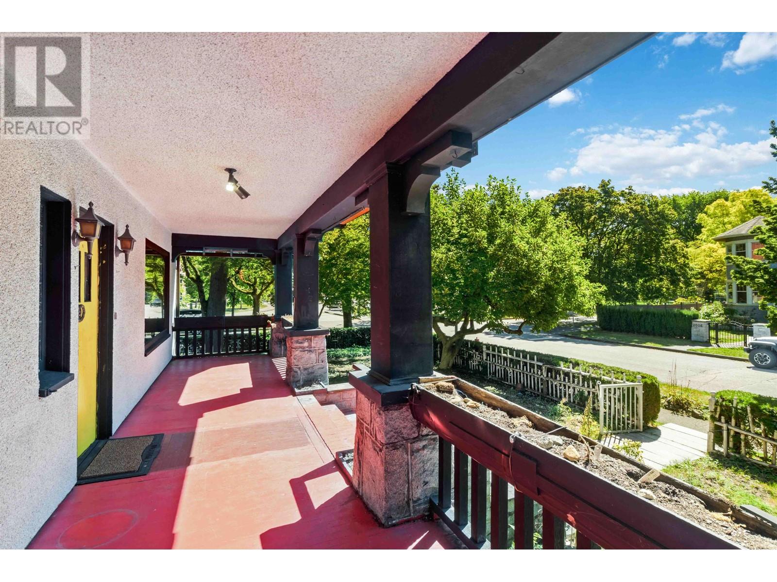 2011 W 48th Avenue, Vancouver, British Columbia  V6M 2P4 - Photo 4 - R2976658
