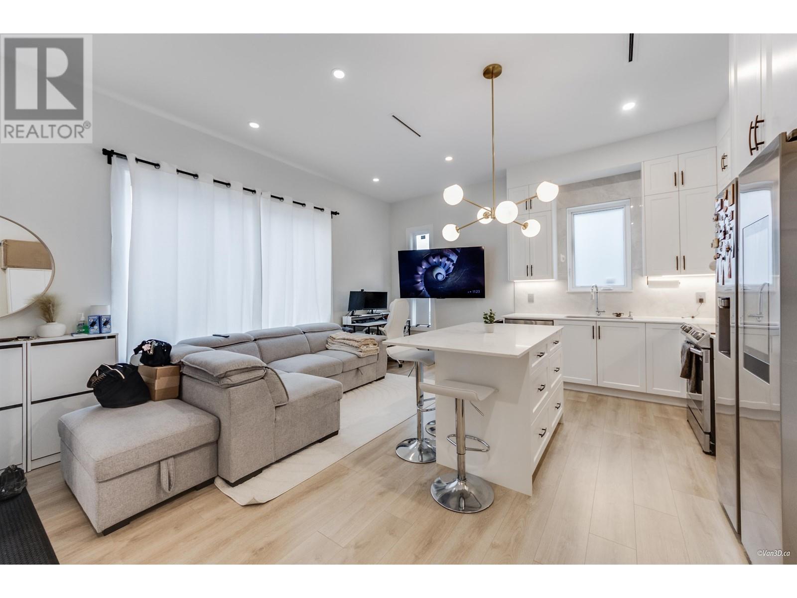 5499 Manor Street, Burnaby, British Columbia  V5G 1B6 - Photo 8 - R2976679