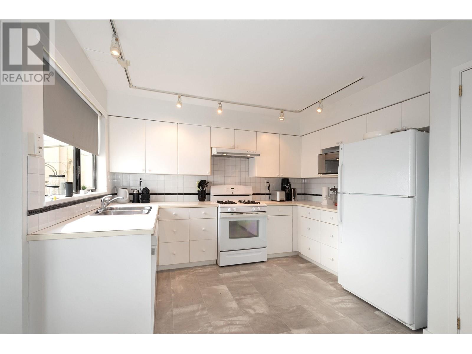 2364 Marine Drive, West Vancouver, British Columbia  V7V 1K8 - Photo 24 - R2976710