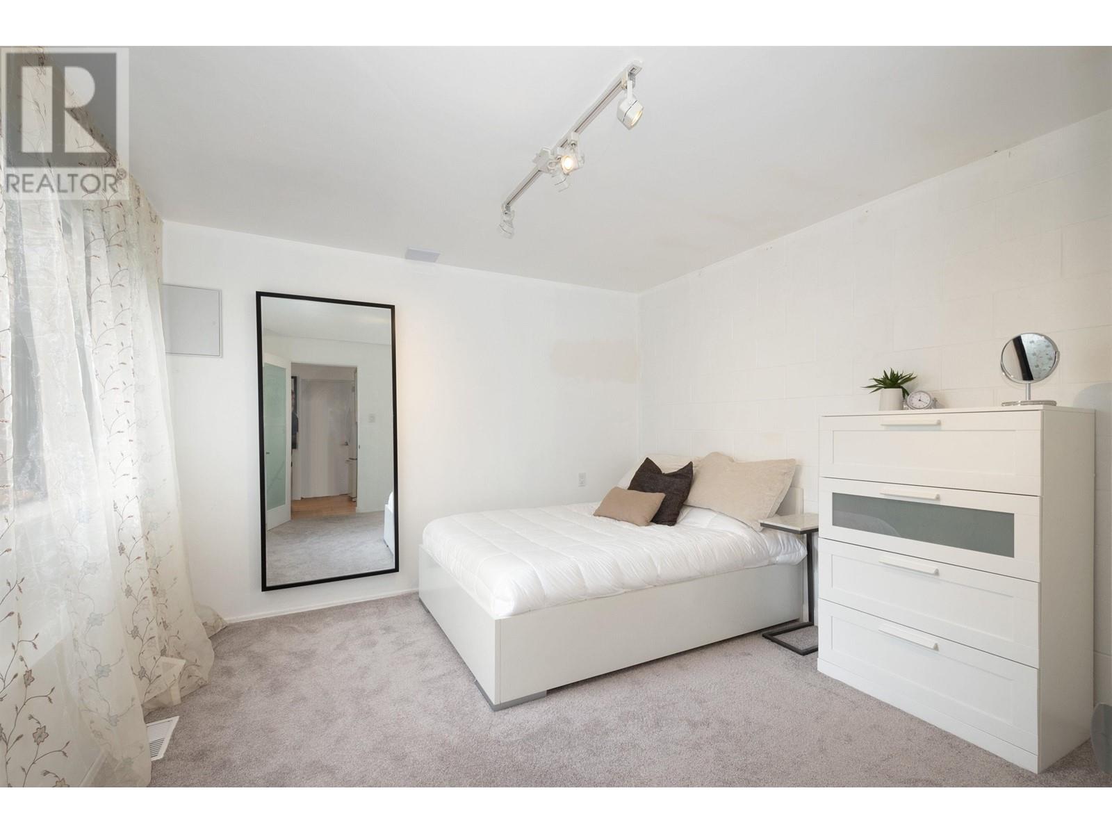 2364 Marine Drive, West Vancouver, British Columbia  V7V 1K8 - Photo 35 - R2976710