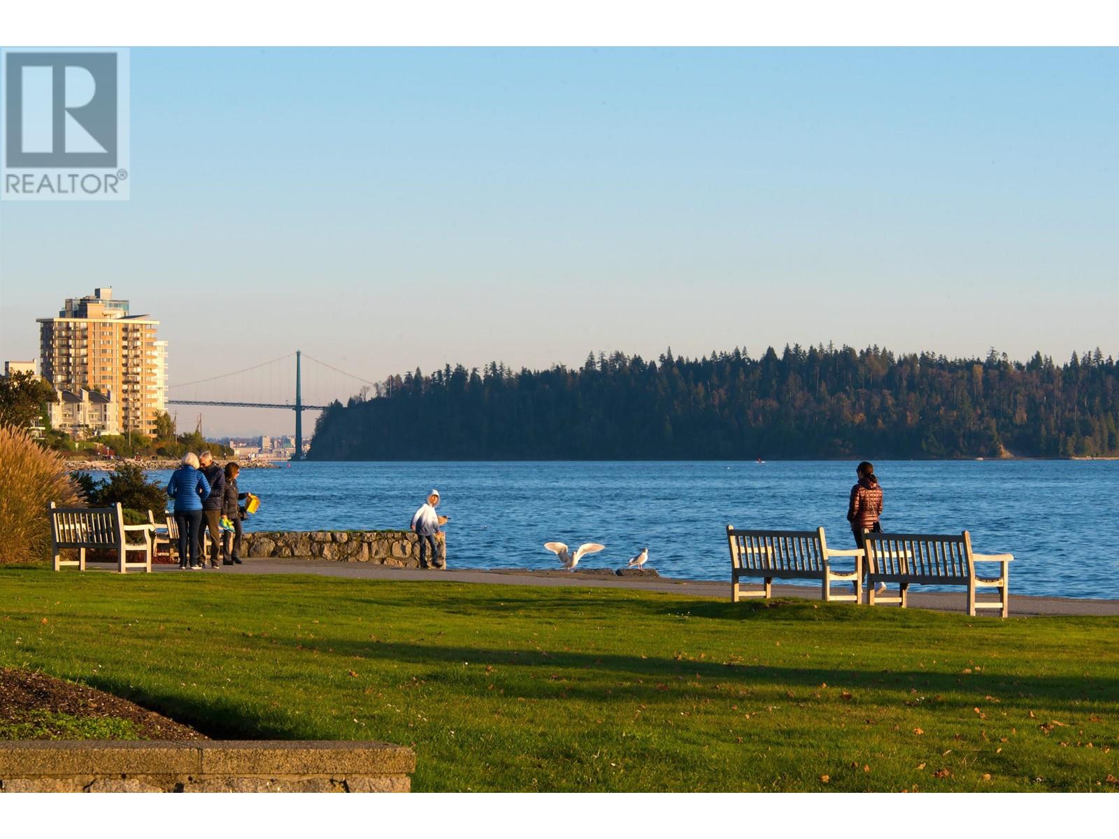 Property at 2364 MARINE DRIVE image 4