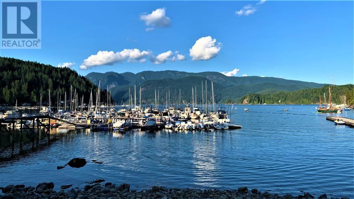 575 Fairway Drive, North Vancouver, British Columbia  V7G 1Z5 - Photo 3 - R2976670
