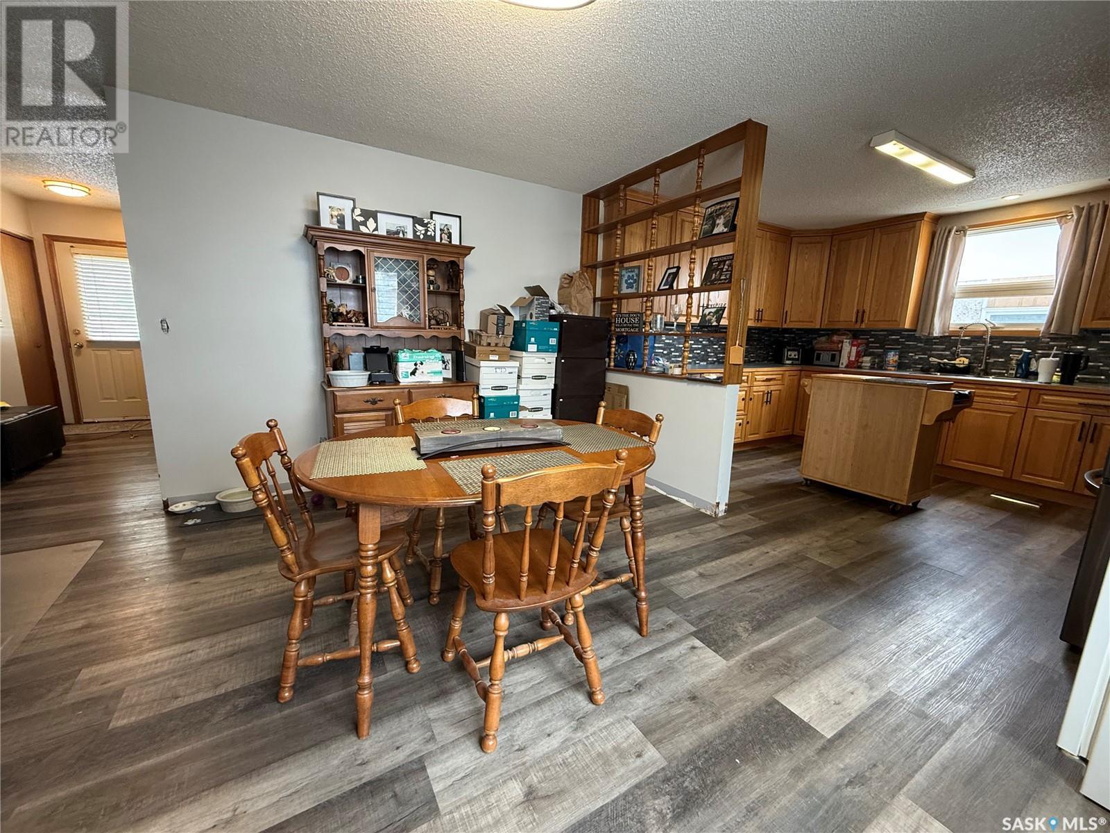 323 Heward Street, Stoughton, Saskatchewan  S0G 4T0 - Photo 10 - SK998614