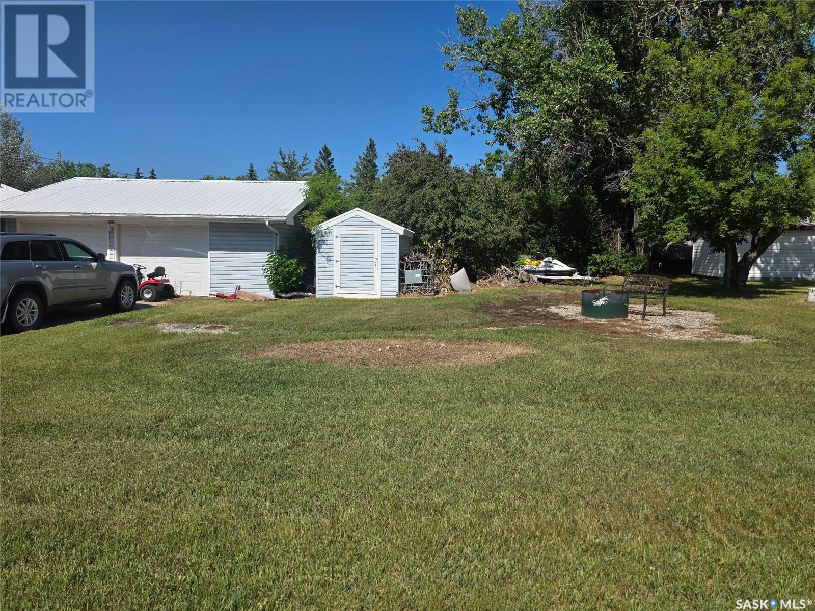 323 Heward Street, Stoughton, Saskatchewan  S0G 4T0 - Photo 3 - SK998614