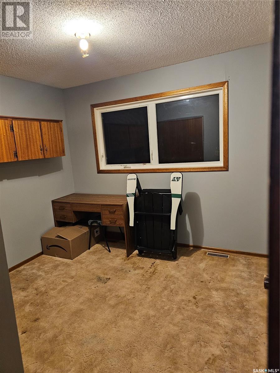 323 Heward Street, Stoughton, Saskatchewan  S0G 4T0 - Photo 34 - SK998614