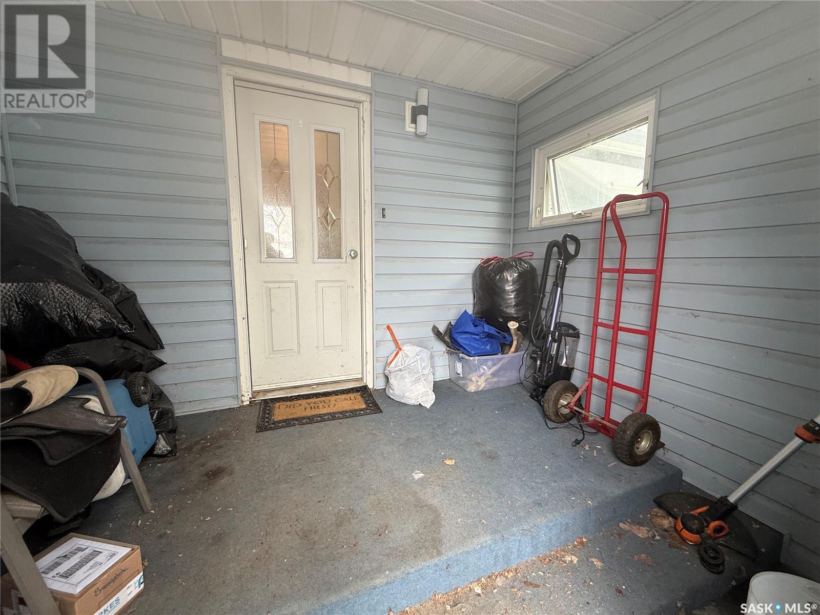 323 Heward Street, Stoughton, Saskatchewan  S0G 4T0 - Photo 6 - SK998614