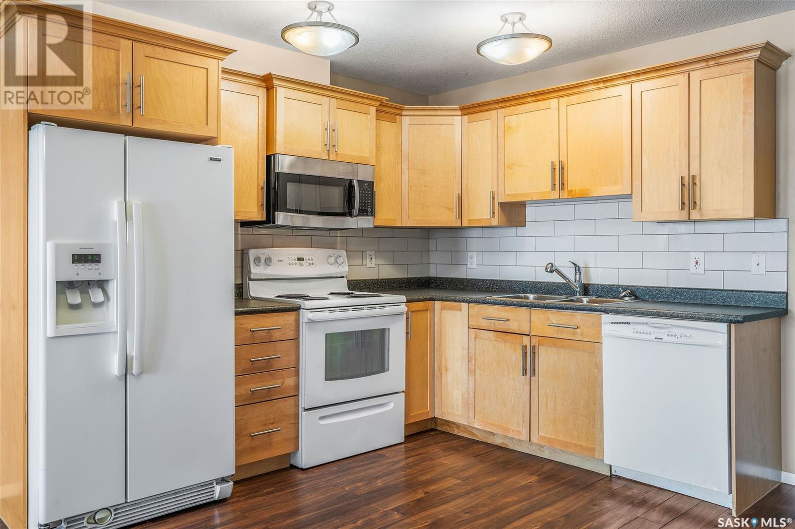 202 395 River Street E, Prince Albert, Saskatchewan S6V 2Z3 - Photo 13 - SK998592