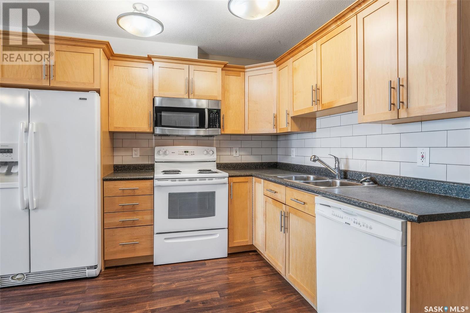 202 395 River Street E, Prince Albert, Saskatchewan S6V 2Z3 - Photo 15 - SK998592