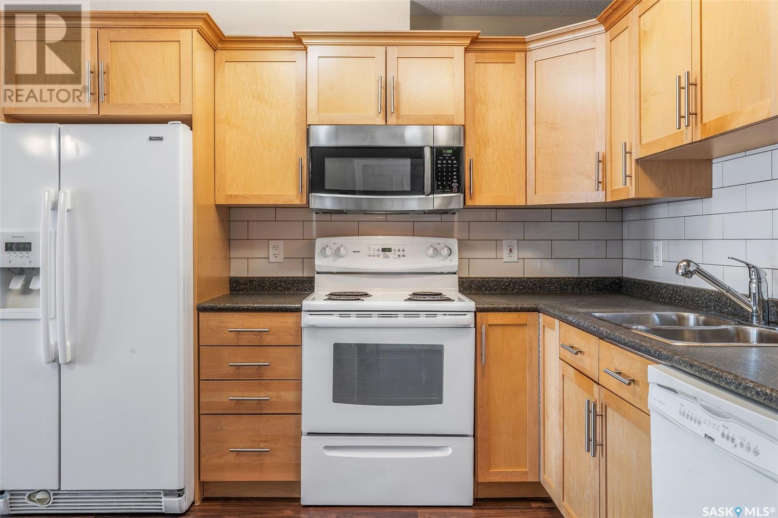 202 395 River Street E, Prince Albert, Saskatchewan S6V 2Z3 - Photo 16 - SK998592