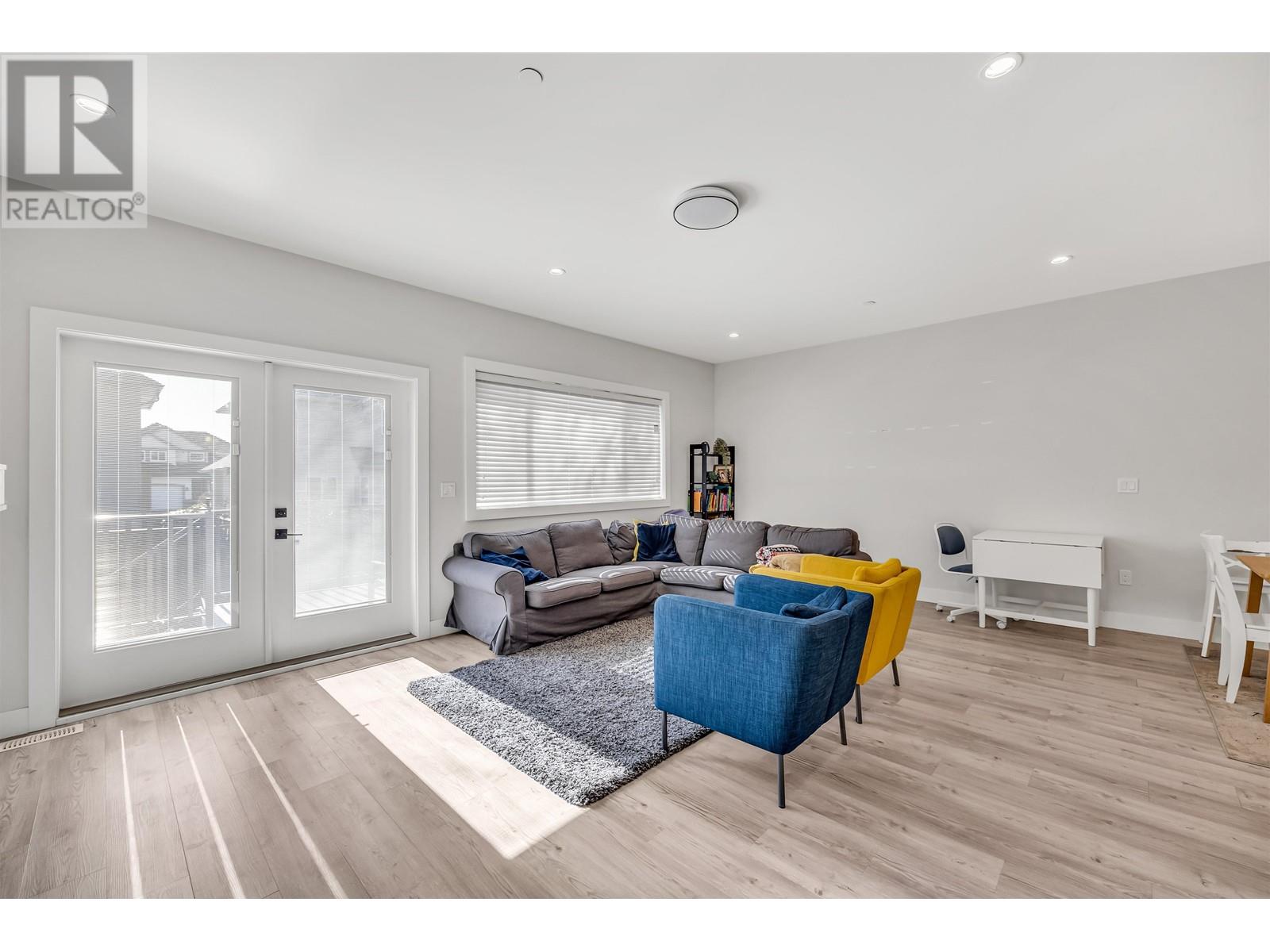 Property at 2436 CHILCOTT AVENUE image 4