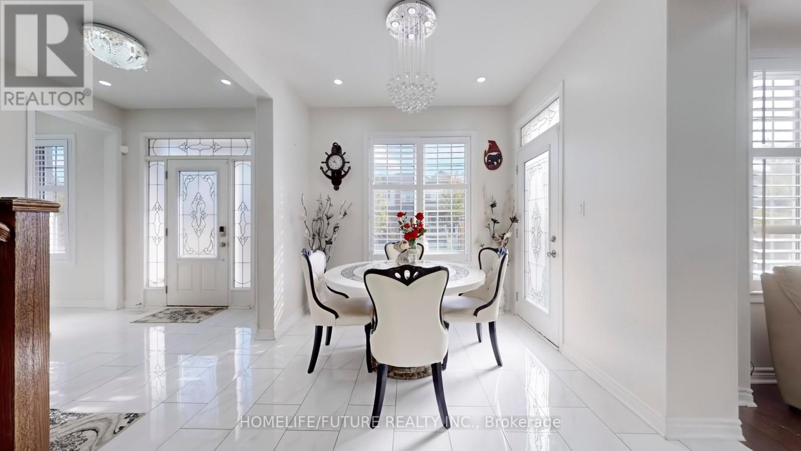 2427 Moonlight Crescent, Pickering, Ontario  L1X 0E9 - Photo 10 - E12013717