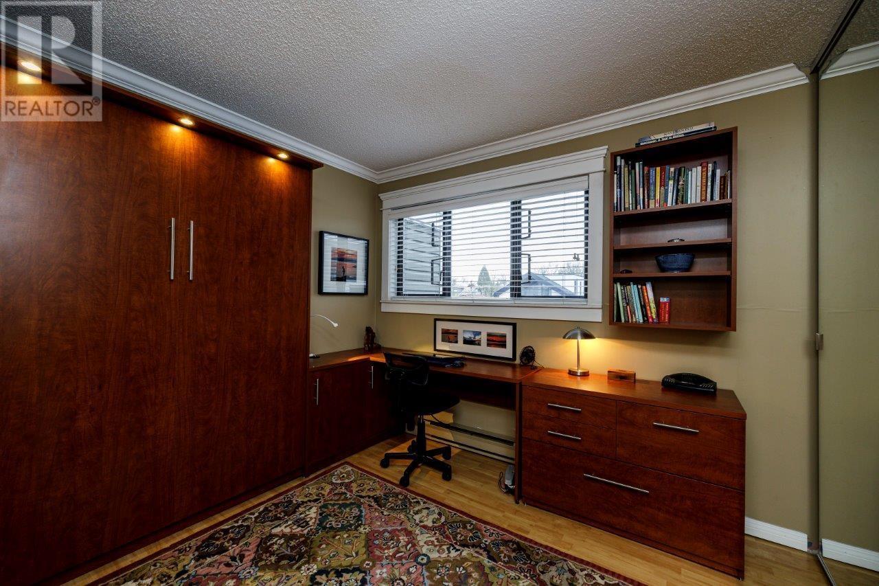 Listing Picture 17 of 20 : 402 674 W 17TH AVENUE, Vancouver / 溫哥華 - 魯藝地產 Yvonne Lu Group - MLS Medallion Club Member