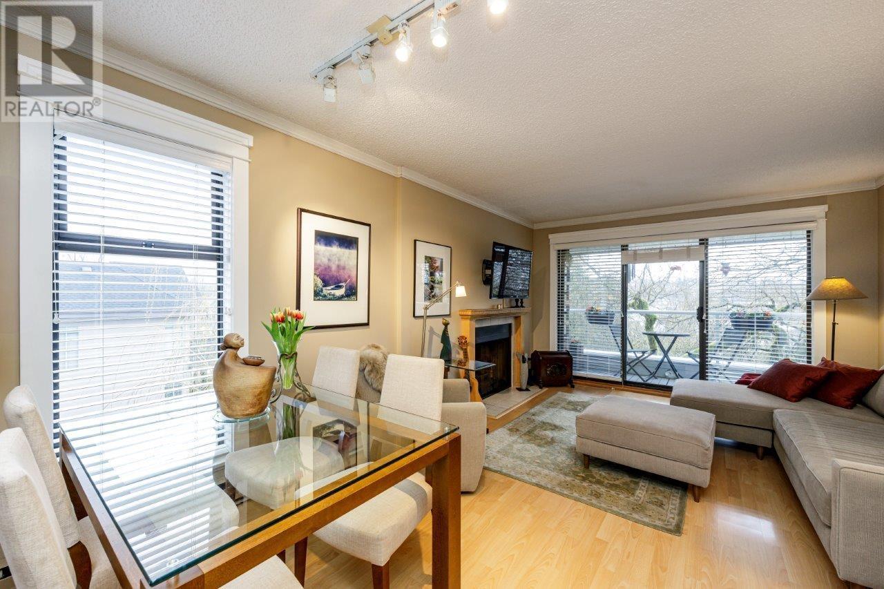 Listing Picture 8 of 20 : 402 674 W 17TH AVENUE, Vancouver / 溫哥華 - 魯藝地產 Yvonne Lu Group - MLS Medallion Club Member