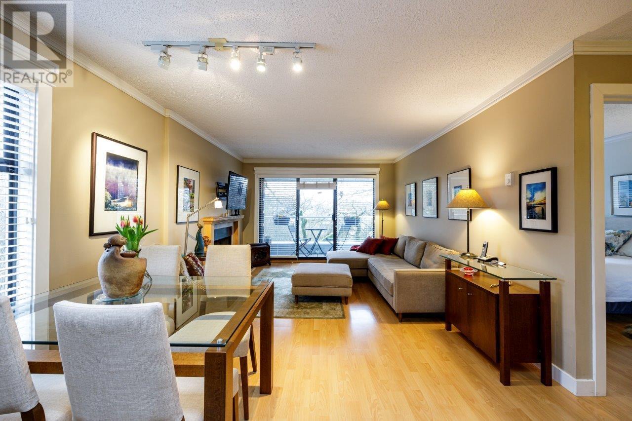 Listing Picture 6 of 20 : 402 674 W 17TH AVENUE, Vancouver / 溫哥華 - 魯藝地產 Yvonne Lu Group - MLS Medallion Club Member