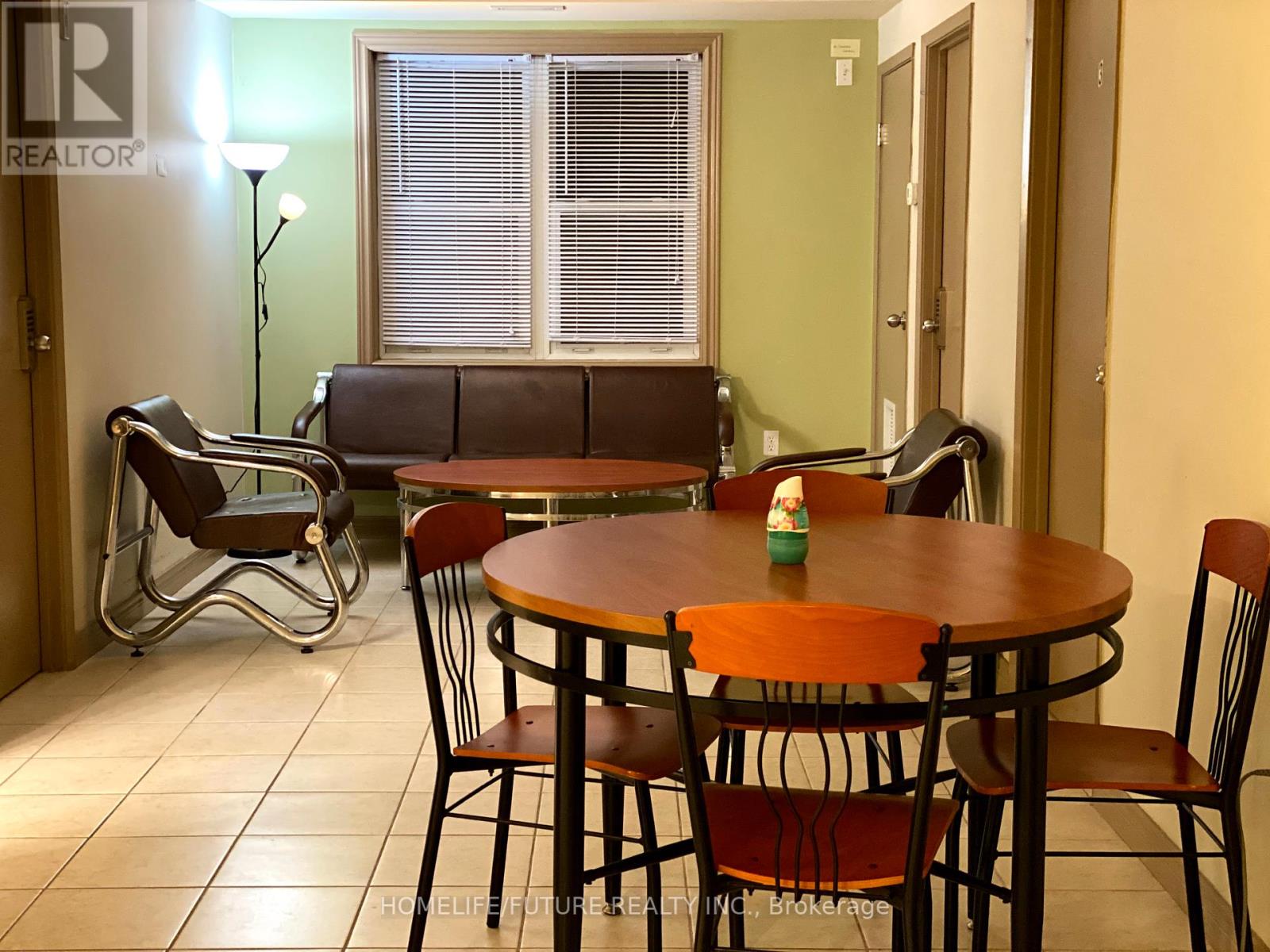 Property at 402 - 271 LESTER STREET image 2