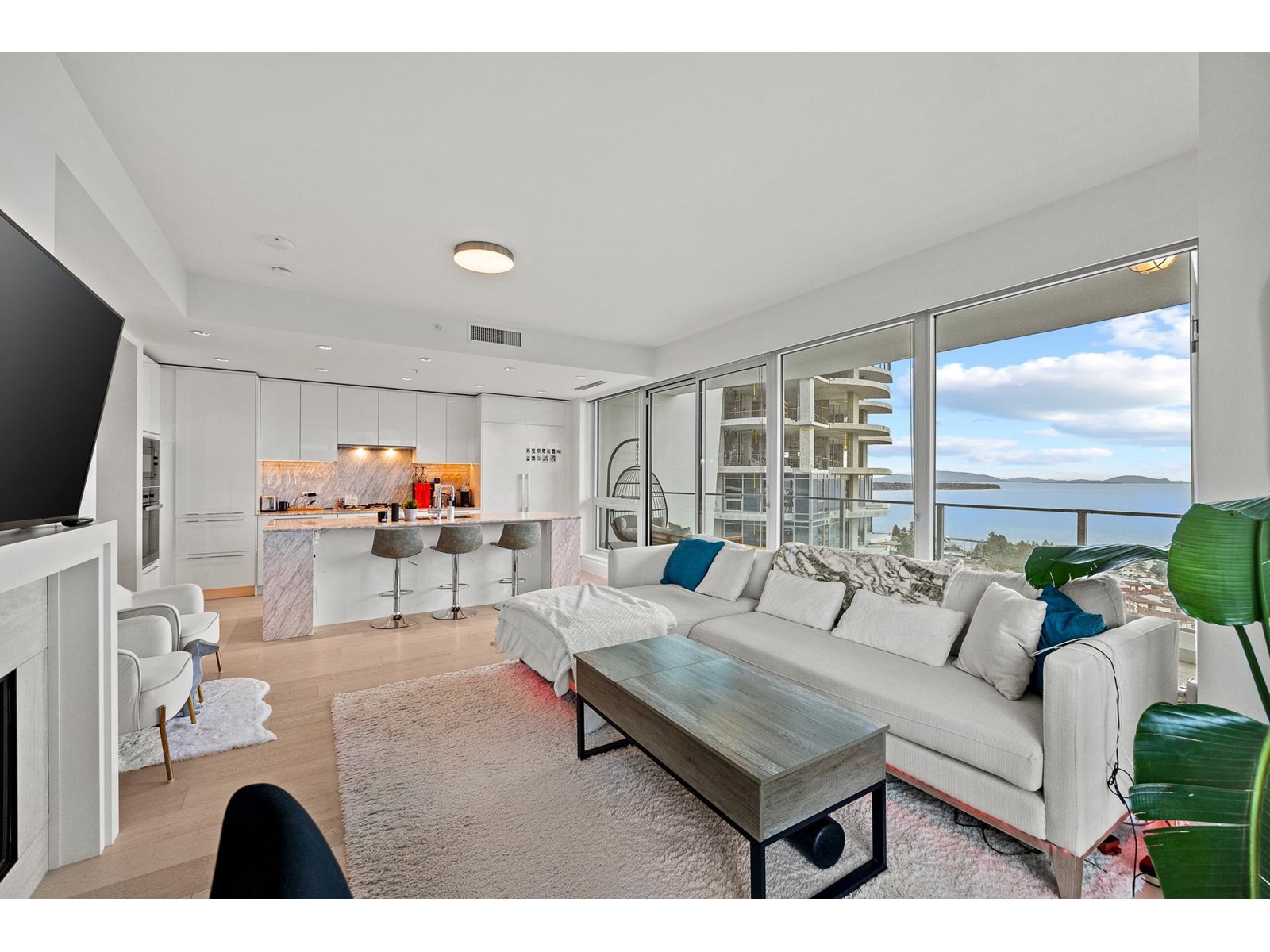 1305 1501 Foster Street, White Rock, British Columbia  V4B 0C3 - Photo 12 - R2975106