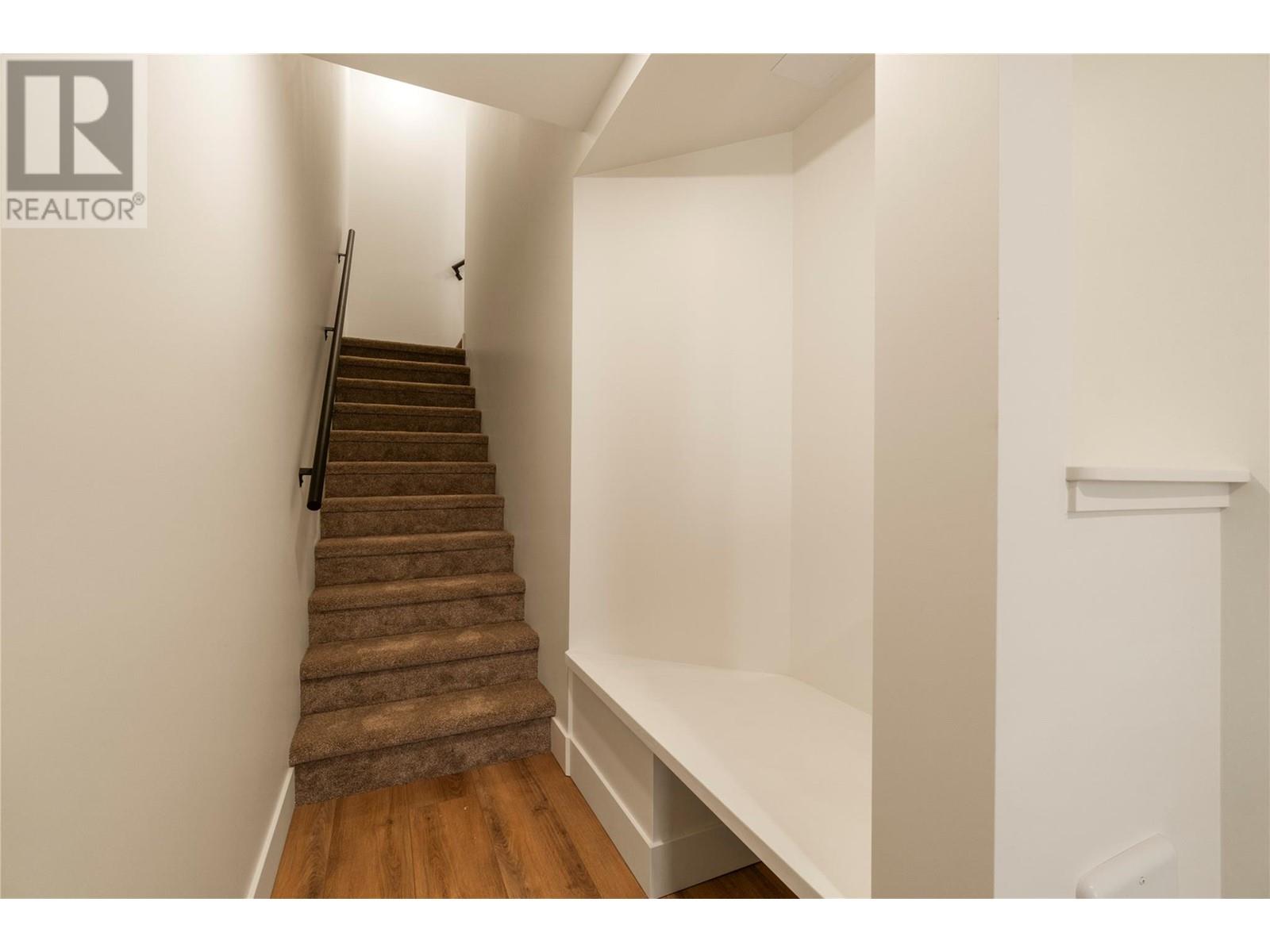 981 12 Street Se Unit# 29, Salmon Arm, British Columbia  V1E 2C8 - Photo 5 - 10325960