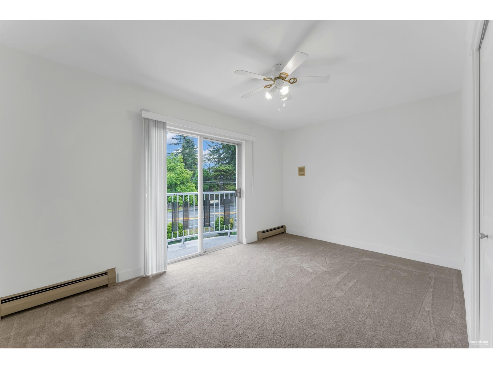 9433 156 Street, Surrey, British Columbia  V3R 5Z1 - Photo 13 - R2976620