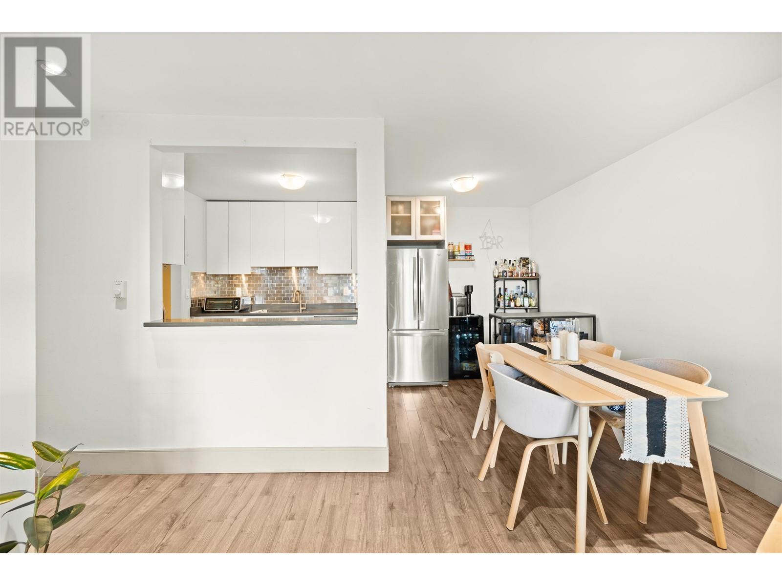 301 327 W 2nd Street, North Vancouver, British Columbia  V7M 1E2 - Photo 12 - R2976763