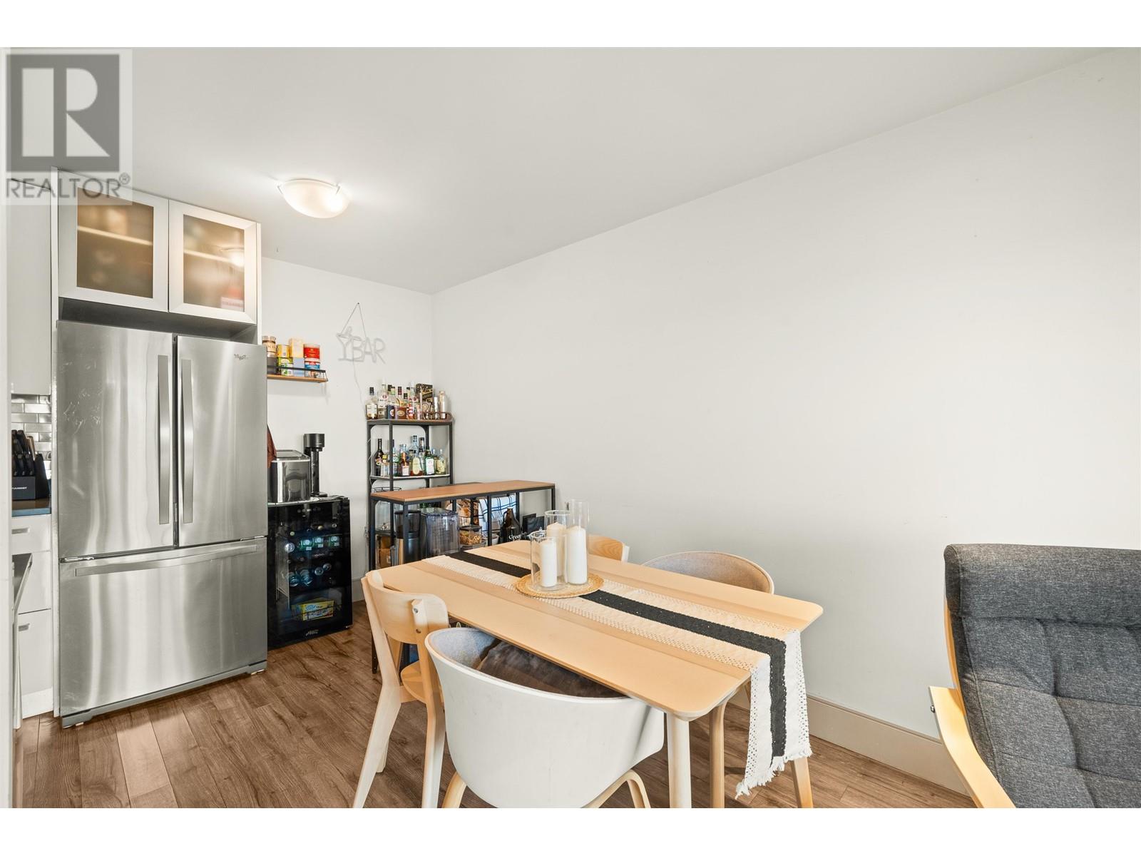 301 327 W 2nd Street, North Vancouver, British Columbia  V7M 1E2 - Photo 8 - R2976763