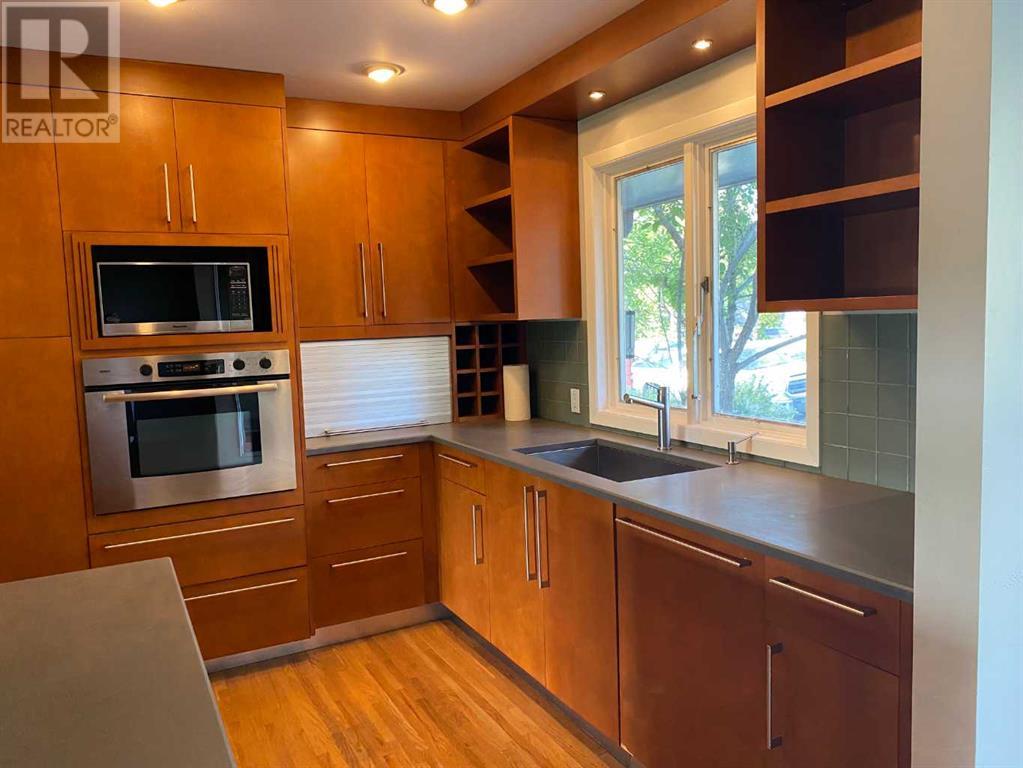 Property at 1527 23 Street NW image 2