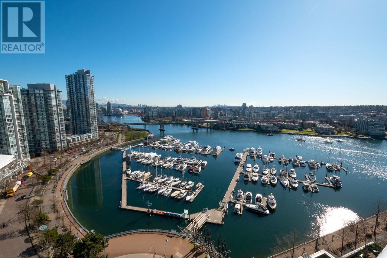 2105 1201 Marinaside Crescent, Vancouver, British Columbia  V6Z 2V2 - Photo 1 - R2976573