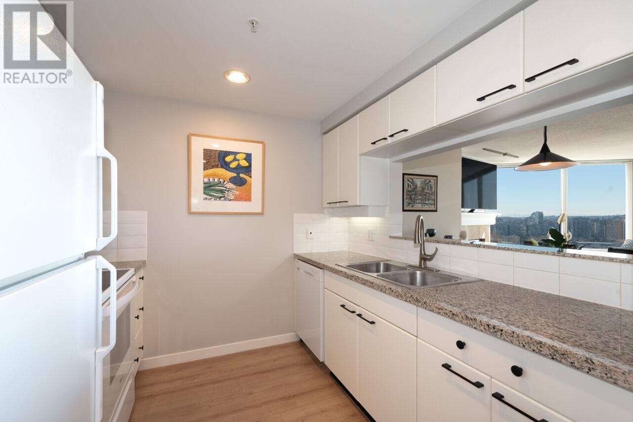 2105 1201 Marinaside Crescent, Vancouver, British Columbia  V6Z 2V2 - Photo 8 - R2976573