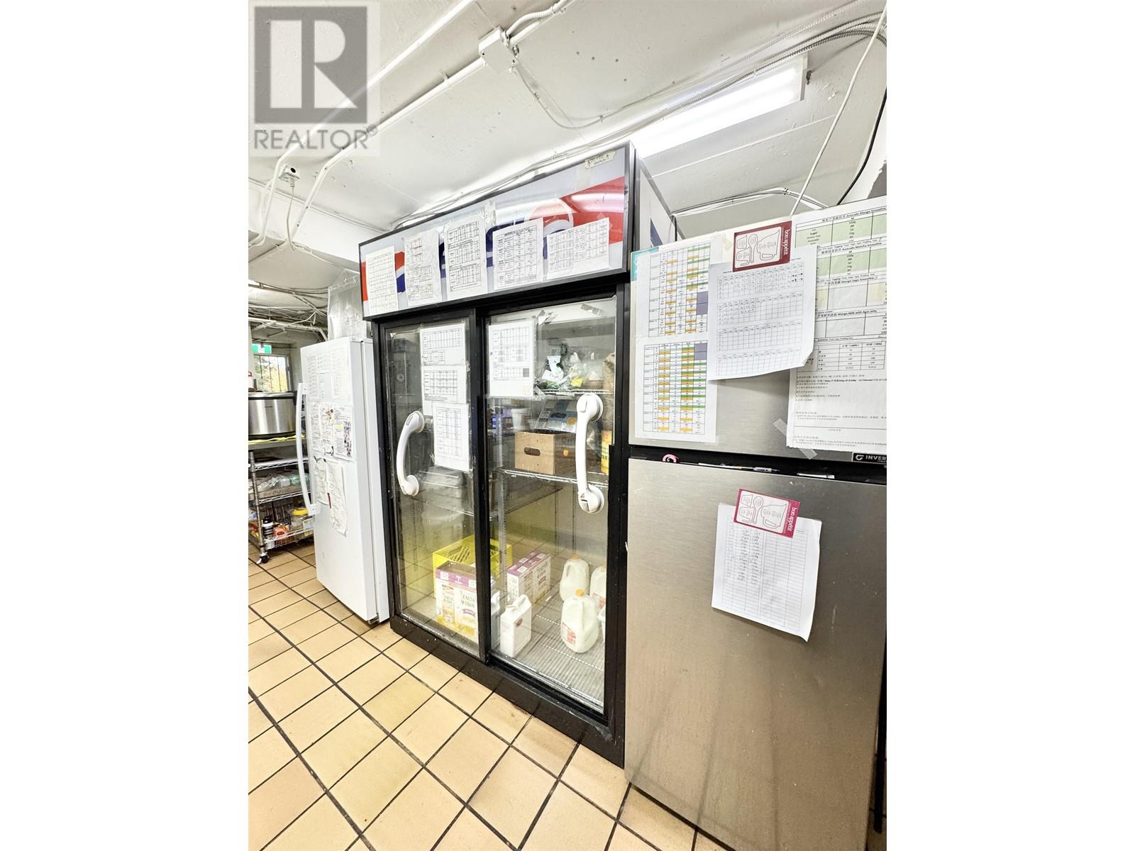 45xx 10th W Avenue, Vancouver, British Columbia  V6R 2J1 - Photo 8 - C8067415