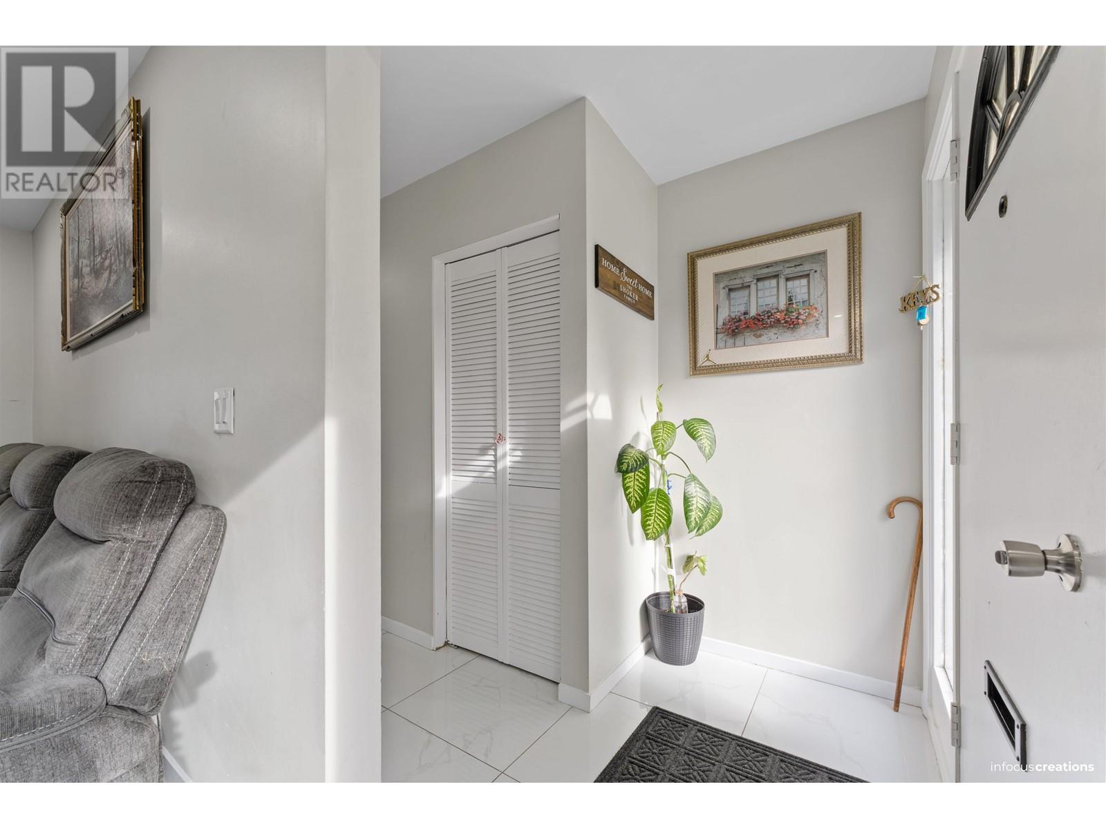 21957 Acadia Street, Maple Ridge, British Columbia  V2X 3B7 - Photo 4 - R2976787