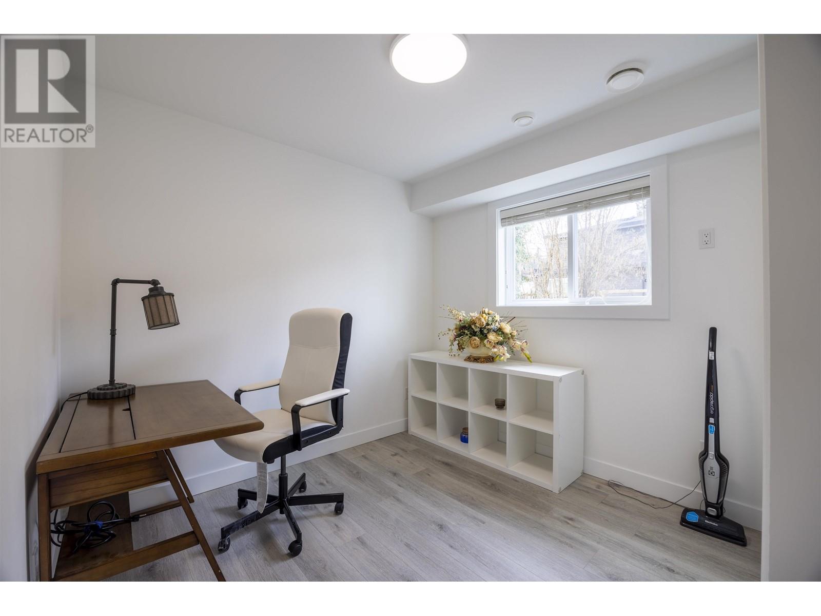 5705 Woodsworth Street, Burnaby, British Columbia  V5G 1S6 - Photo 18 - R2973368