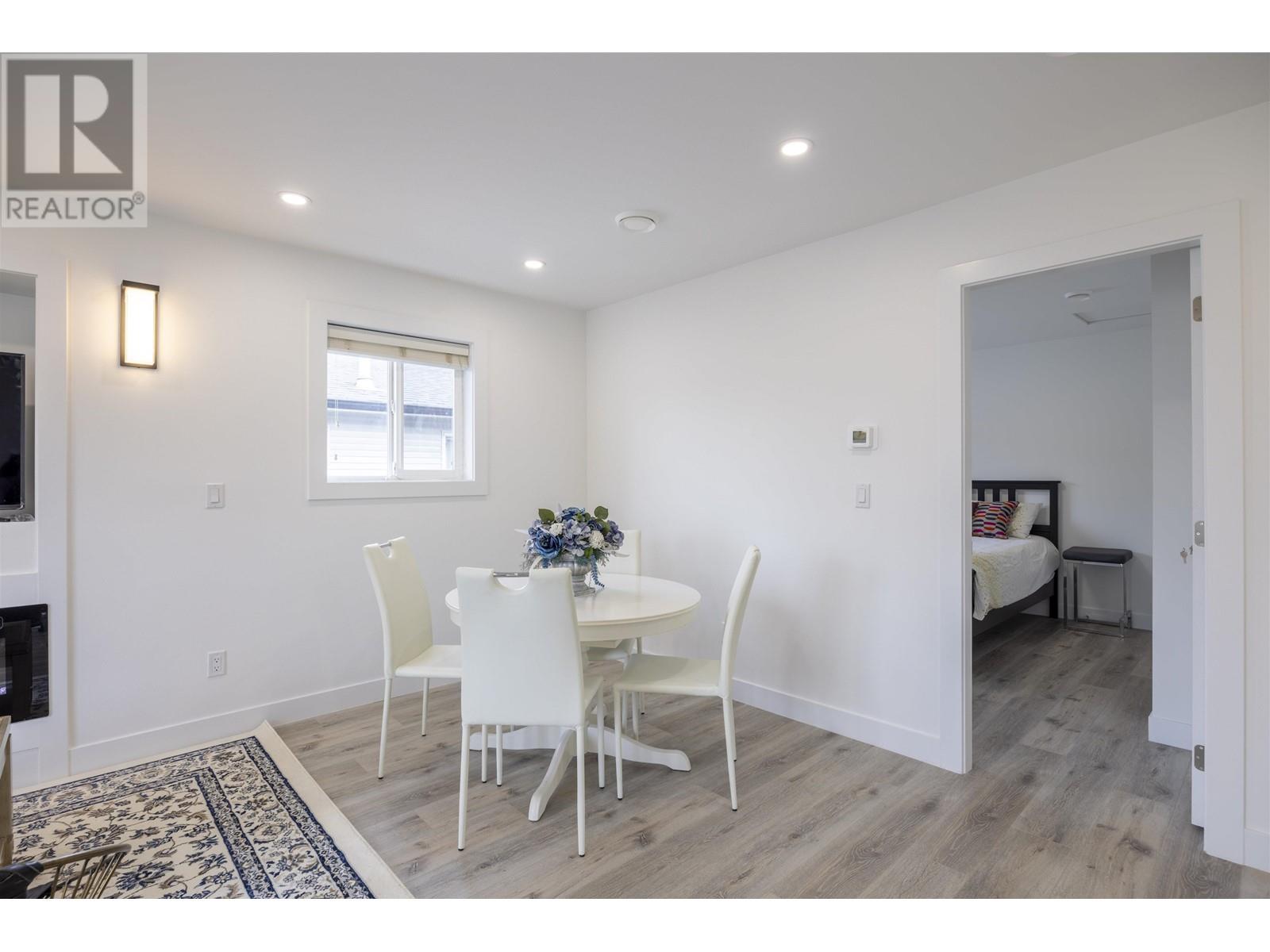 5705 Woodsworth Street, Burnaby, British Columbia  V5G 1S6 - Photo 7 - R2973368
