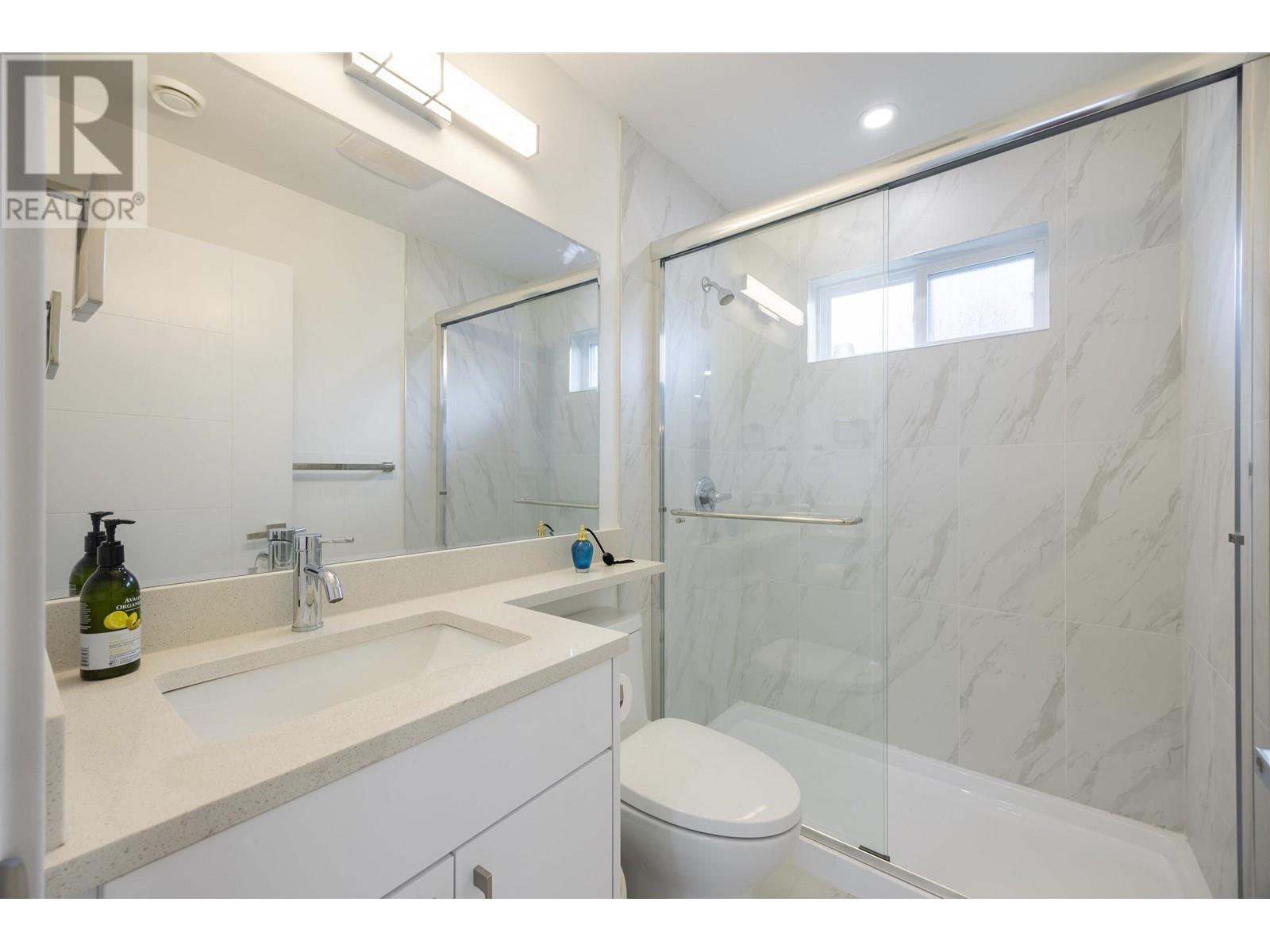 5705 Woodsworth Street, Burnaby, British Columbia  V5G 1S6 - Photo 23 - R2973368