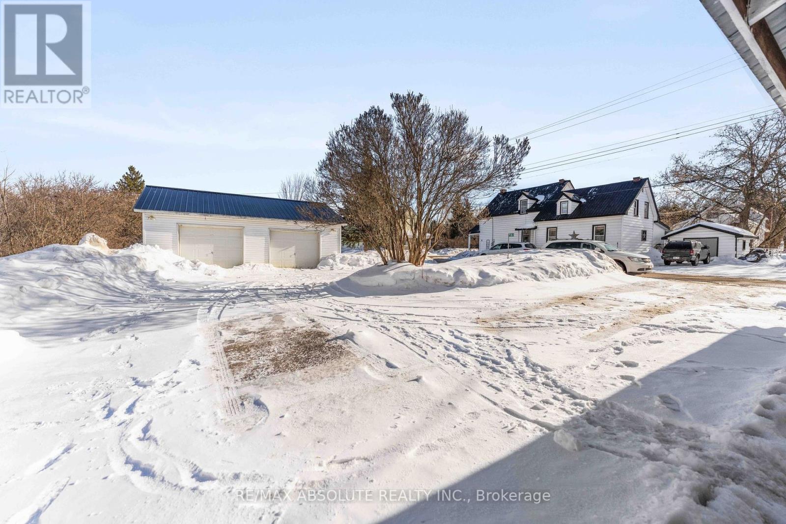 958 Centre Street, Mcnab/braeside, Ontario  K0A 1G0 - Photo 40 - X12013884