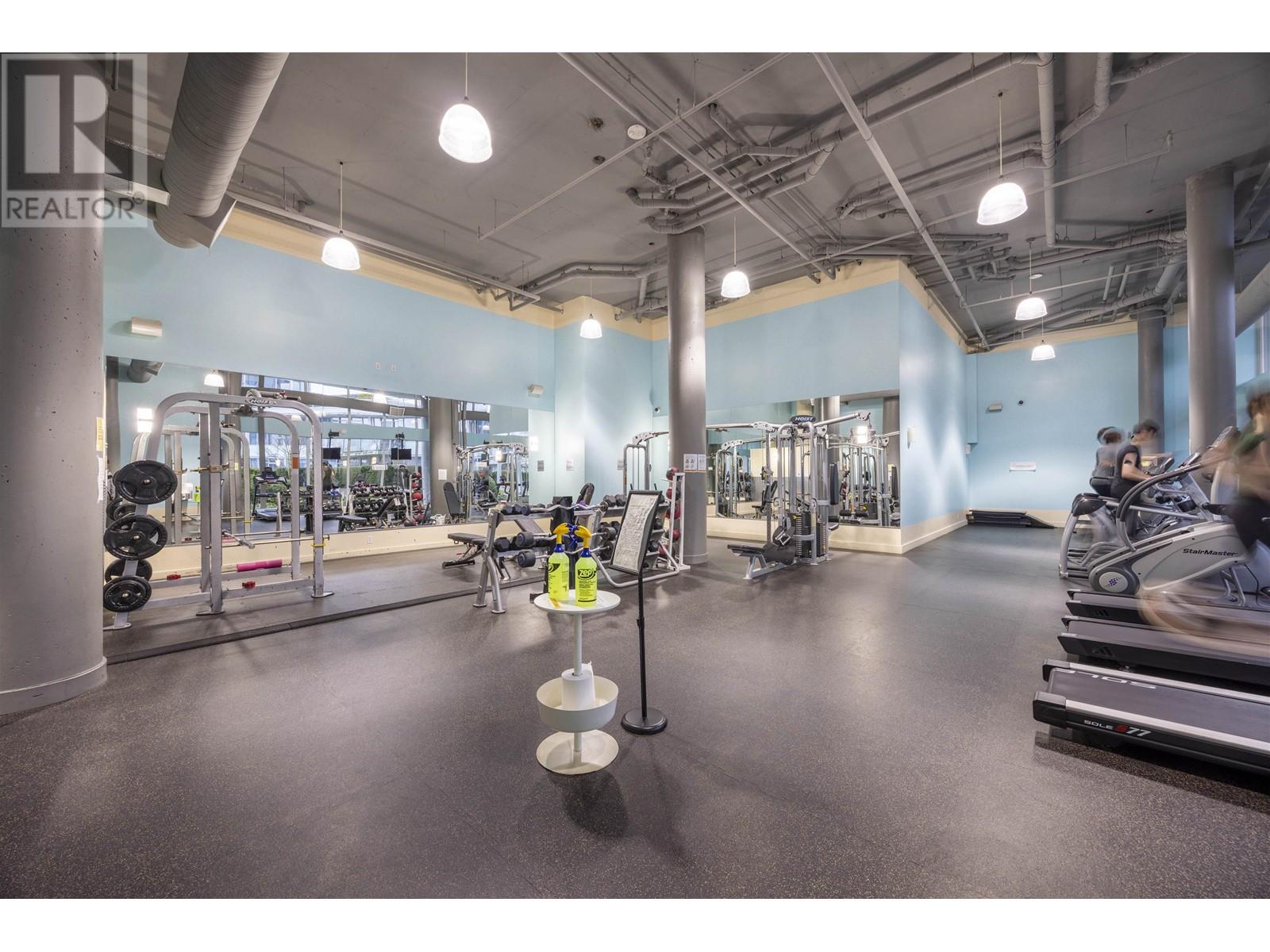 Listing Picture 11 of 18 : 702 6951 ELMBRIDGE WAY, Richmond / 烈治文 - 魯藝地產 Yvonne Lu Group - MLS Medallion Club Member