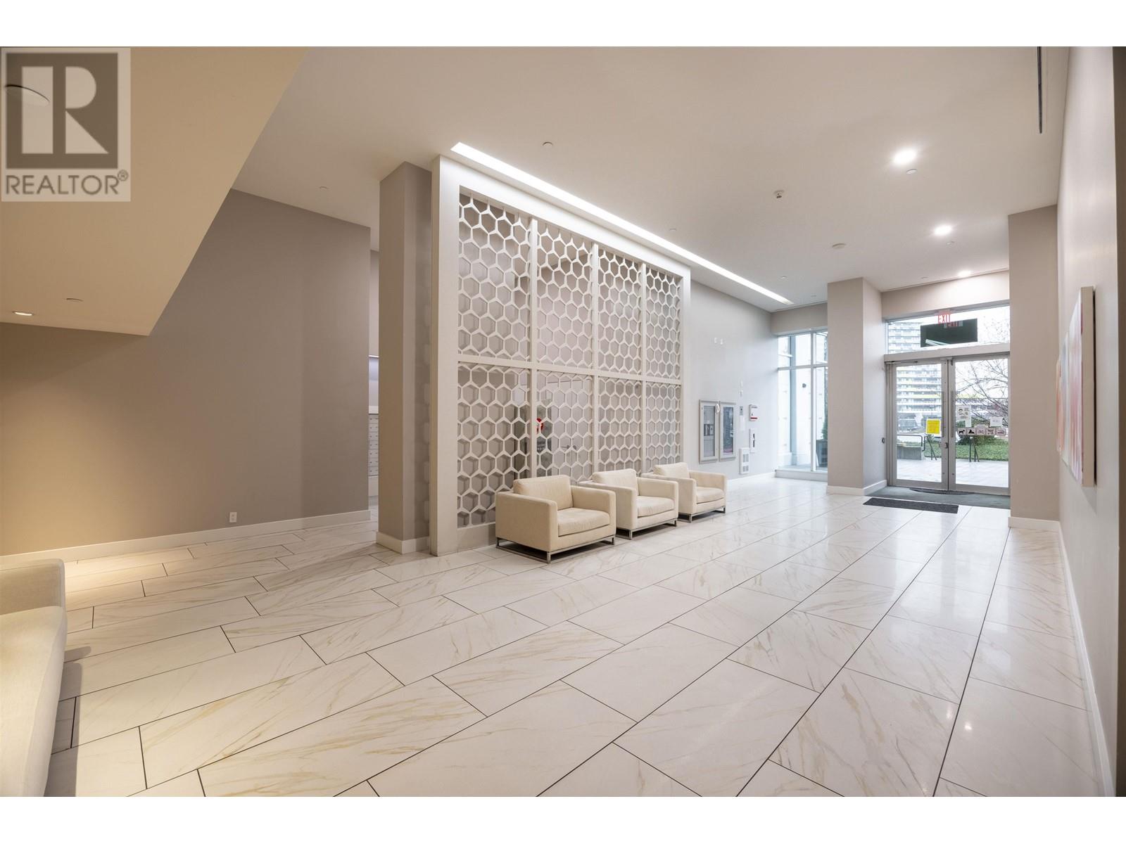 Listing Picture 17 of 18 : 702 6951 ELMBRIDGE WAY, Richmond / 烈治文 - 魯藝地產 Yvonne Lu Group - MLS Medallion Club Member