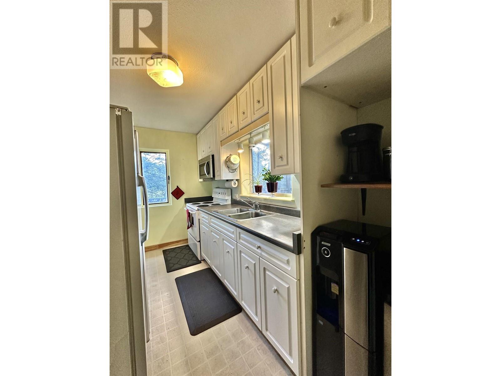 11974 Essen Road, Valemount, British Columbia  V0E 2Z0 - Photo 6 - R2976703