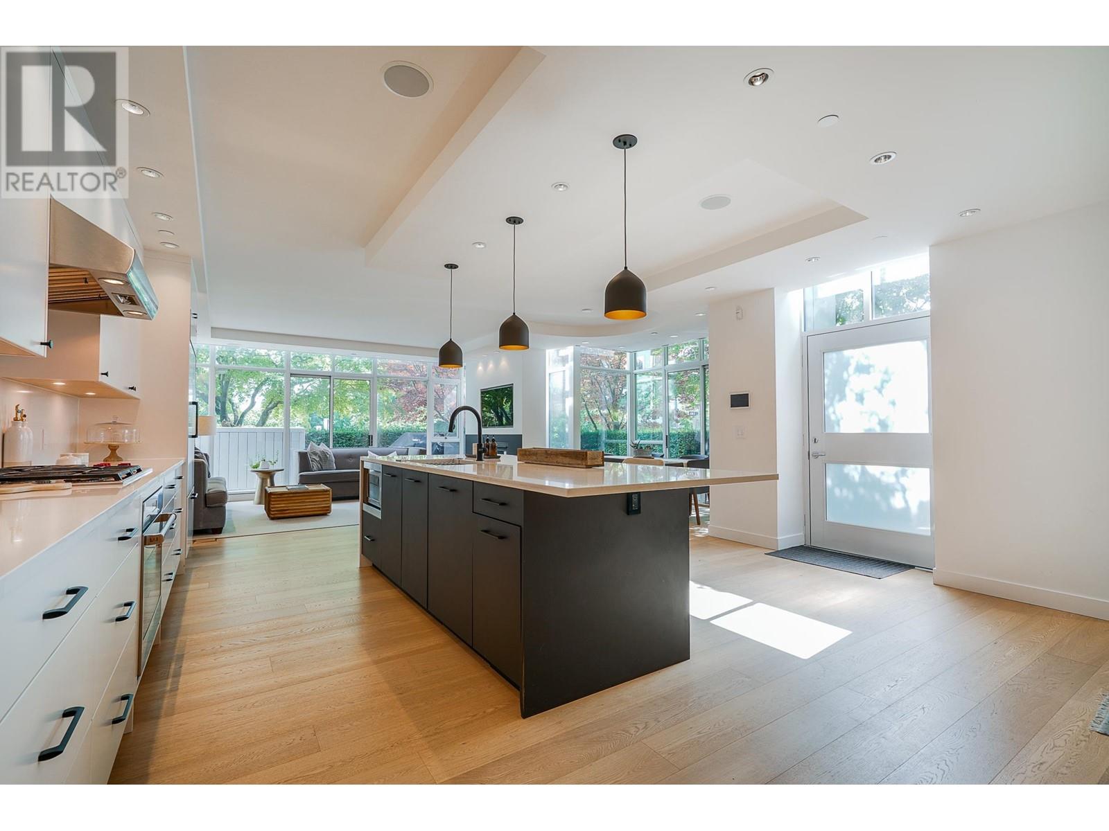 403 Beach Crescent, Vancouver, British Columbia  V6Z 3C9 - Photo 12 - R2976646
