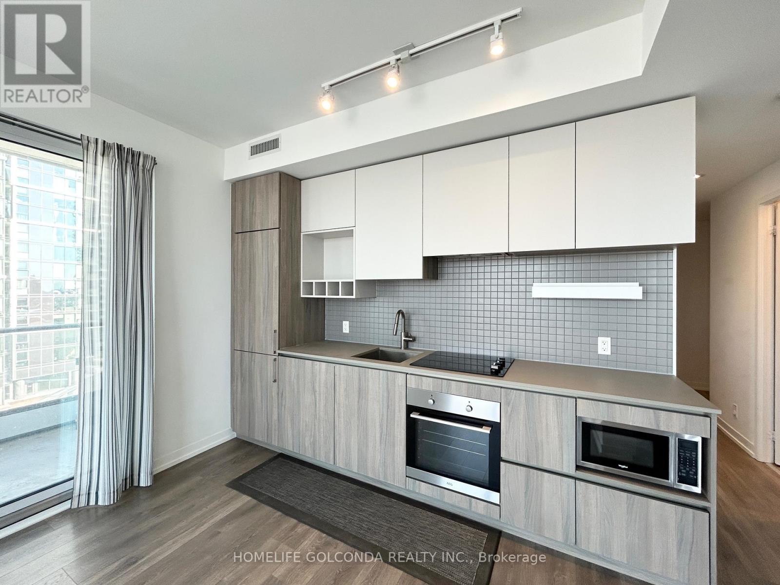 1602 - 950 Portage Parkway, Vaughan, Ontario  L4K 0J7 - Photo 4 - N12004366