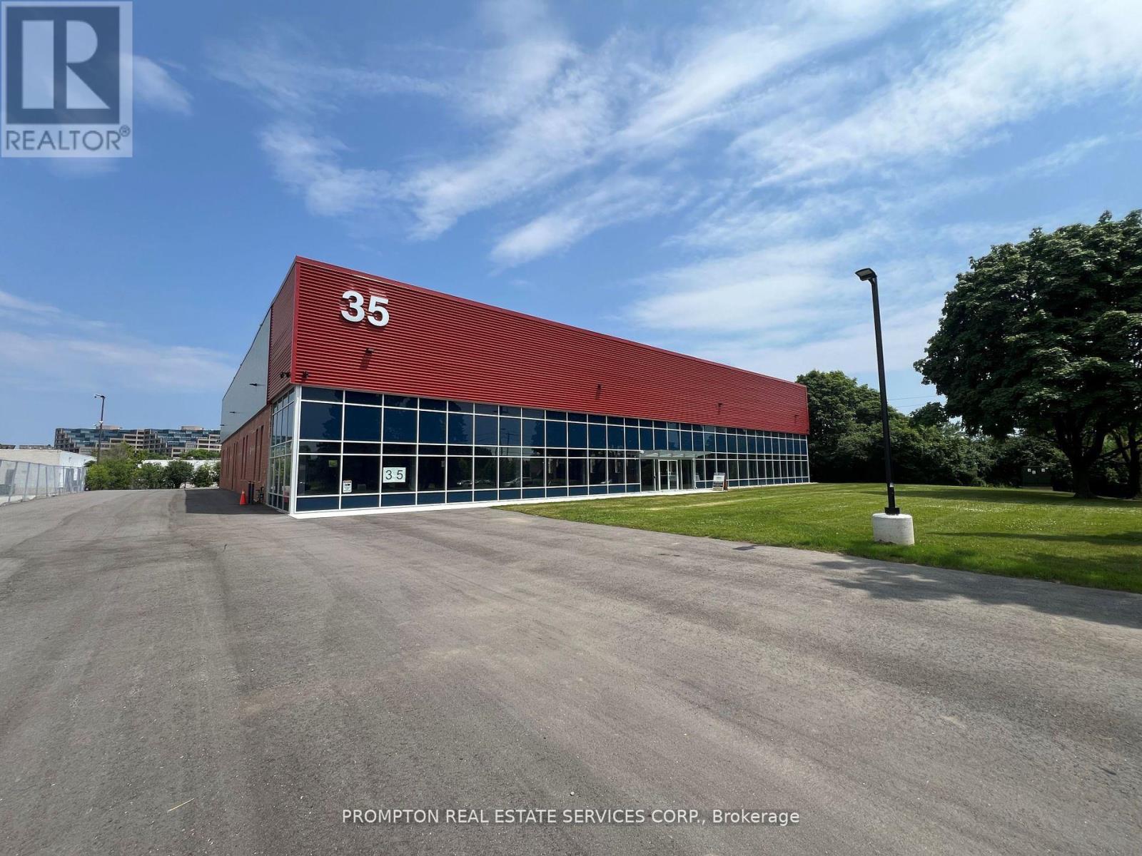 35-37 PRINCE ANDREW PLACE, Toronto, Ontario