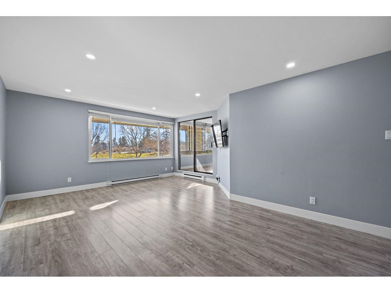 311 15272 19 Avenue, Surrey, British Columbia  V4A 1X6 - Photo 11 - R2975765