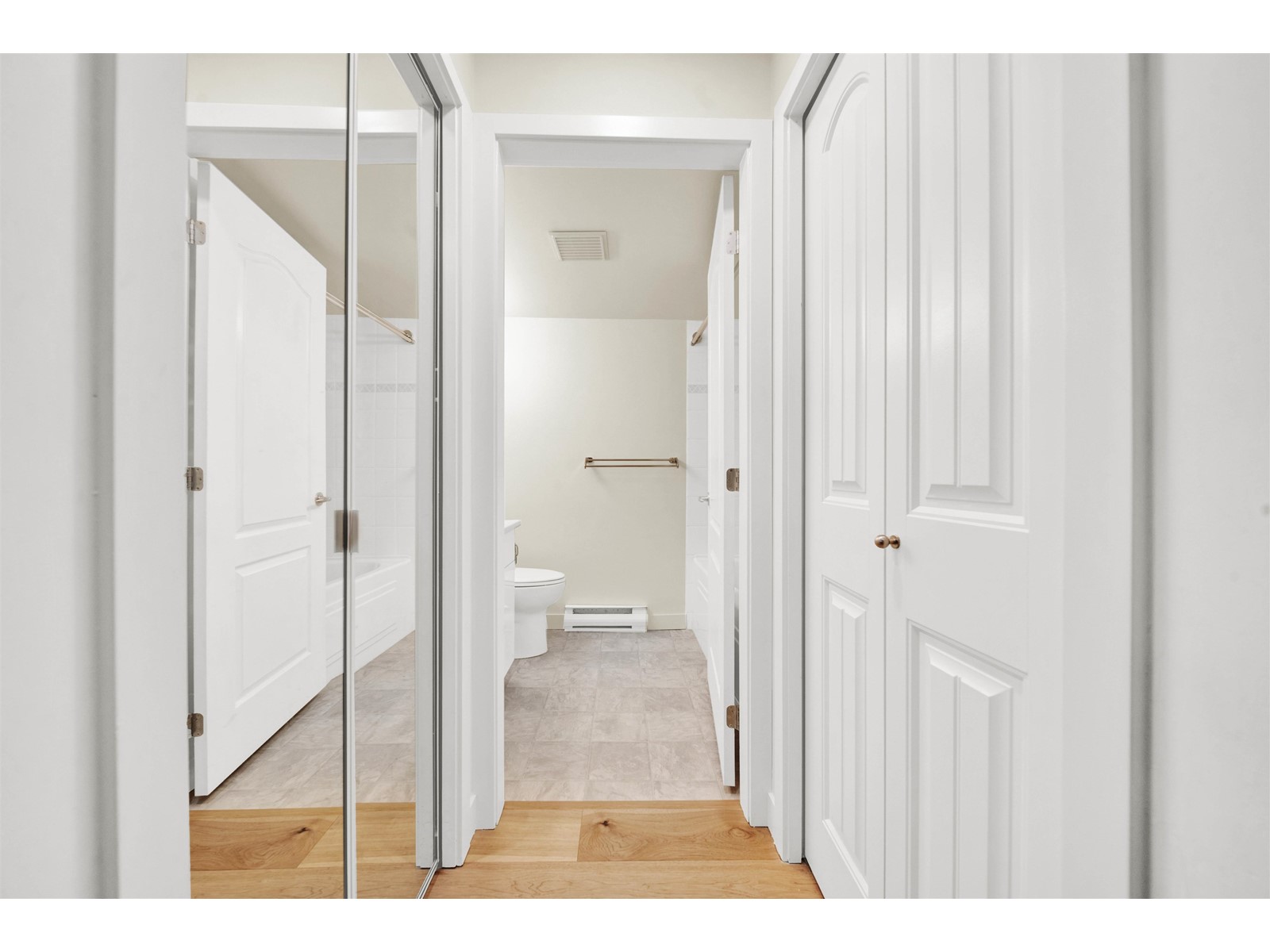 111 22022 49 Avenue, Langley, British Columbia  V3A 3R9 - Photo 14 - R2976171